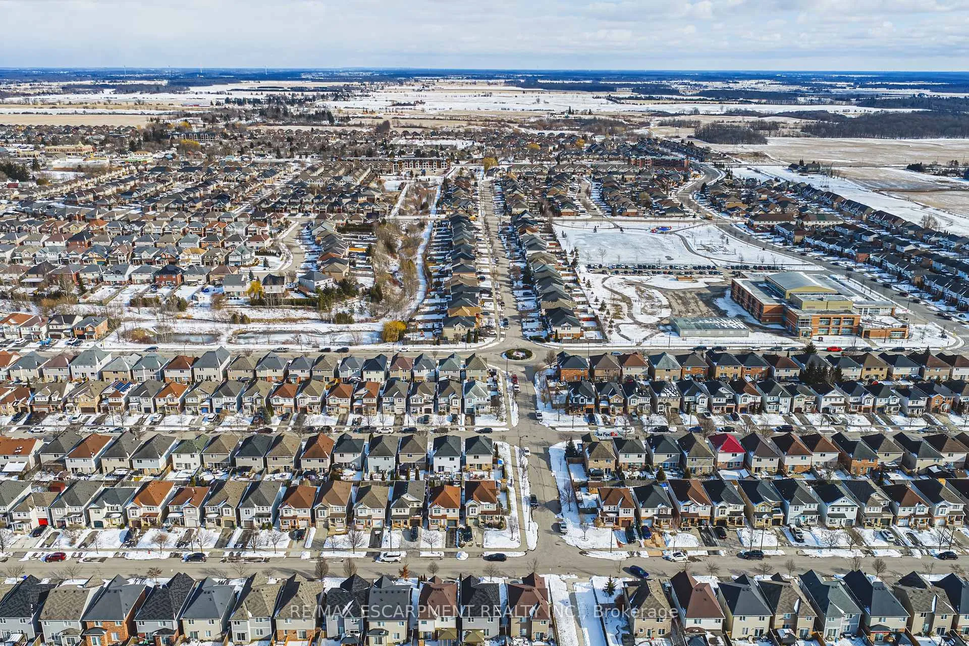 Photo 42 of 103 Powell Drive, Hamilton, Binbrook — HOMEH