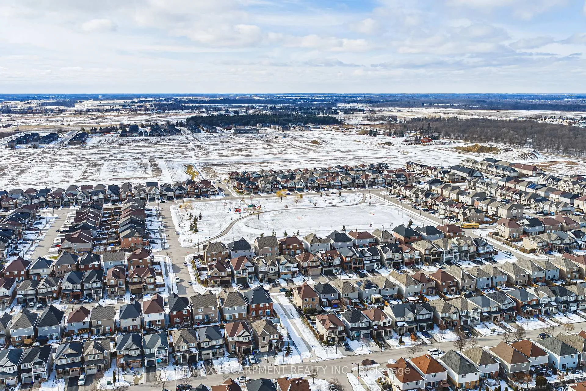 Photo 45 of 103 Powell Drive, Hamilton, Binbrook — HOMEH