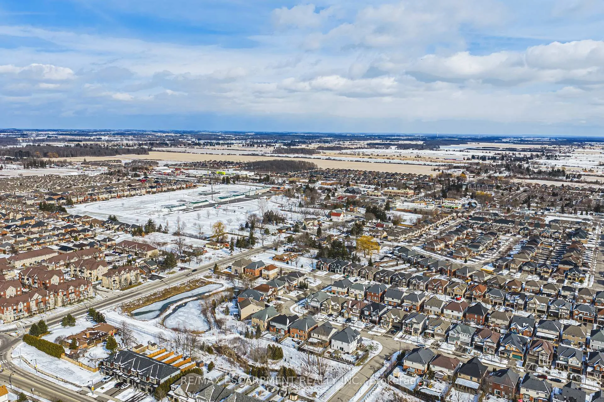 Photo 48 of 103 Powell Drive, Hamilton, Binbrook — HOMEH