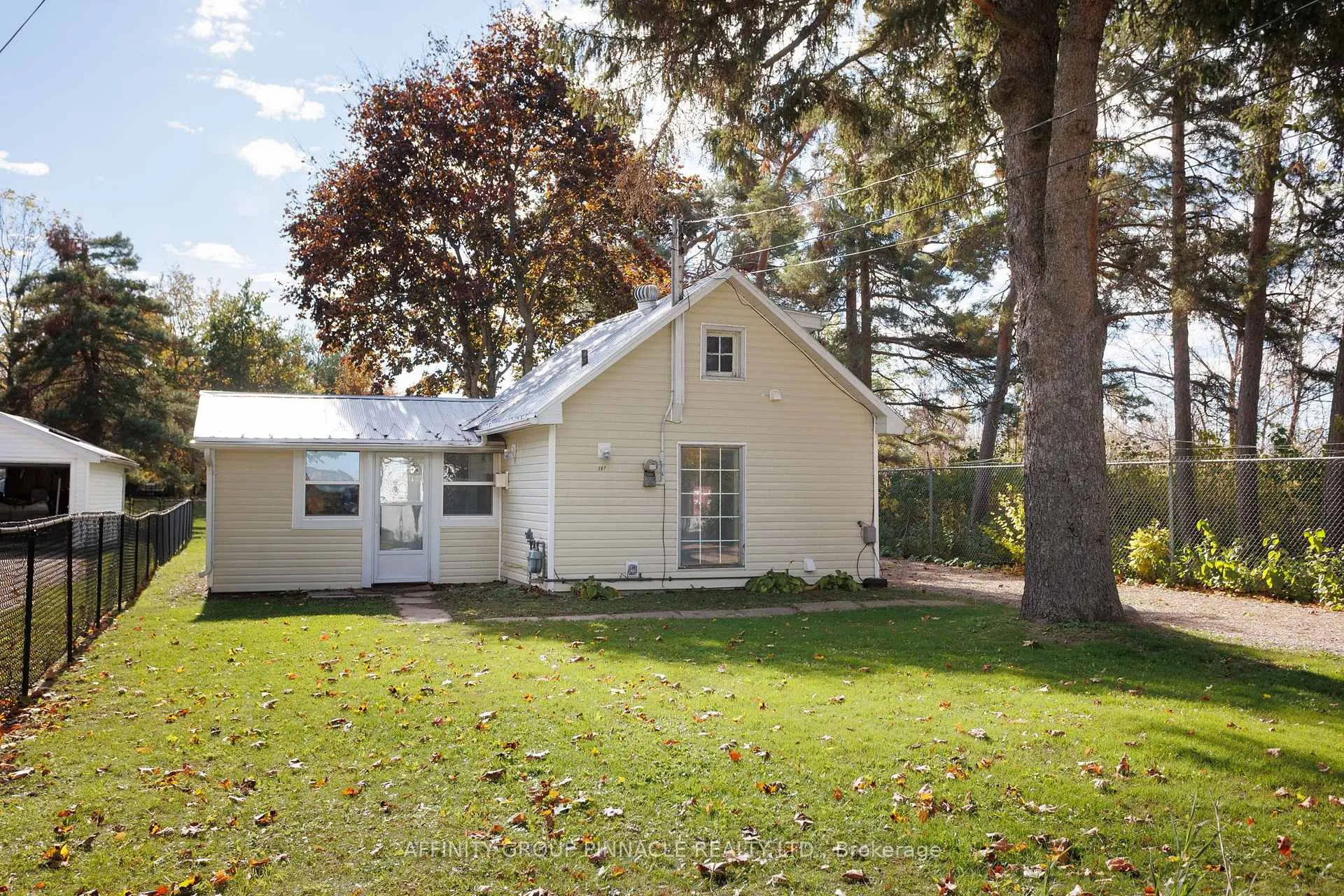 Photo 1 of 187 King Street W, Brock, Beaverton — HOMEH