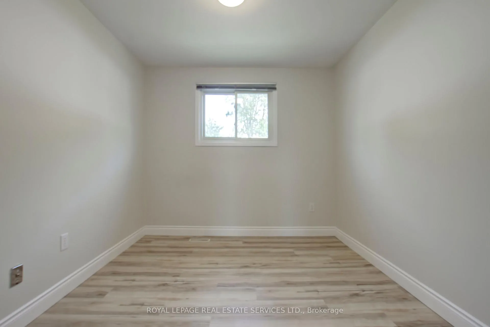 Photo 18 of Unit 37, 5475 Lakeshore Road, Burlington, Appleby — HOMEH