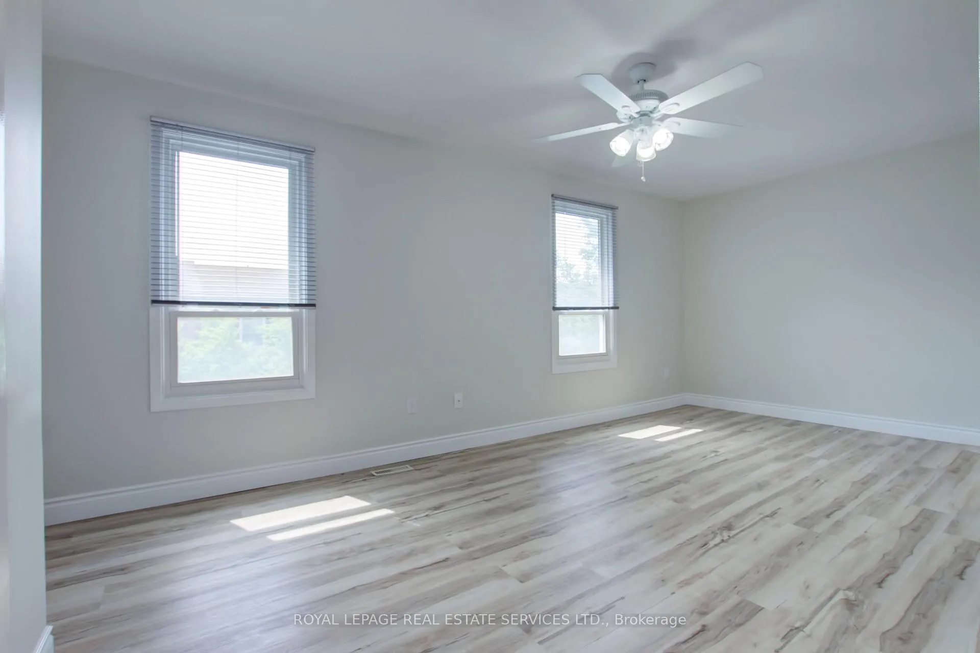 Photo 20 of Unit 37, 5475 Lakeshore Road, Burlington, Appleby — HOMEH