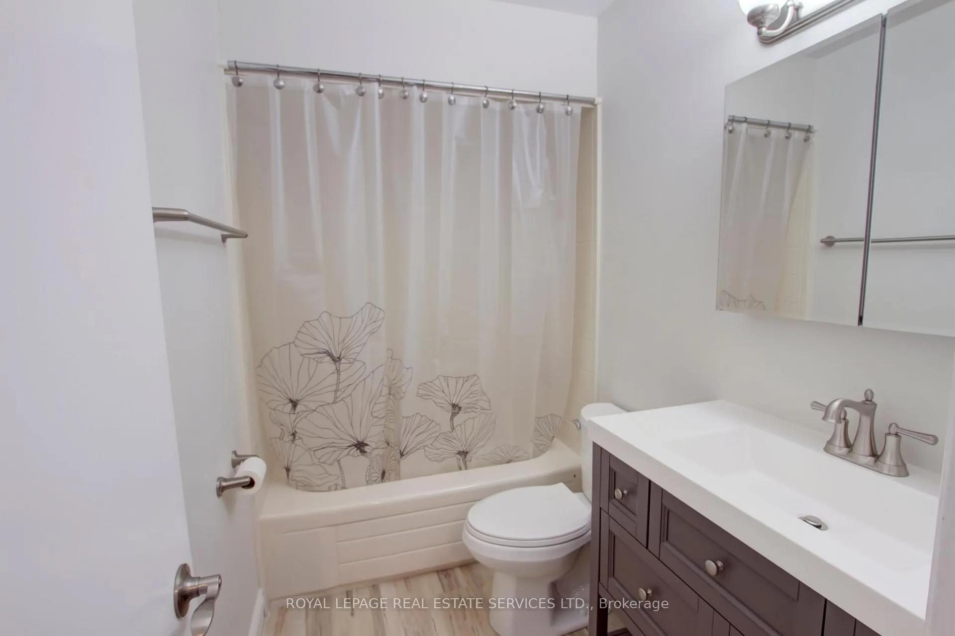 Photo 24 of Unit 37, 5475 Lakeshore Road, Burlington, Appleby — HOMEH