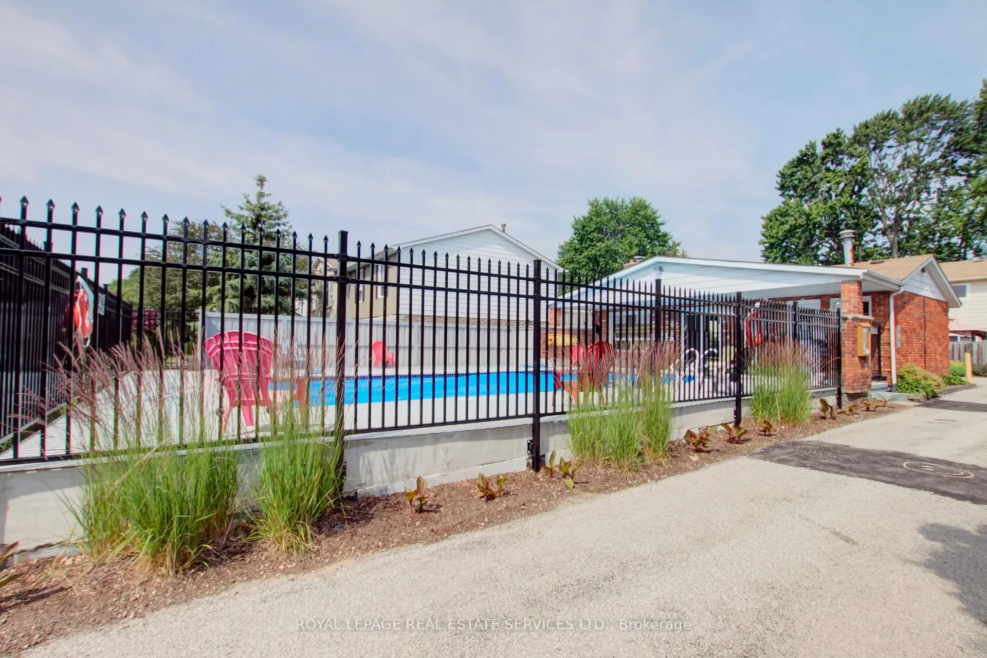 Photo 38 of Unit 37, 5475 Lakeshore Road, Burlington, Appleby — HOMEH