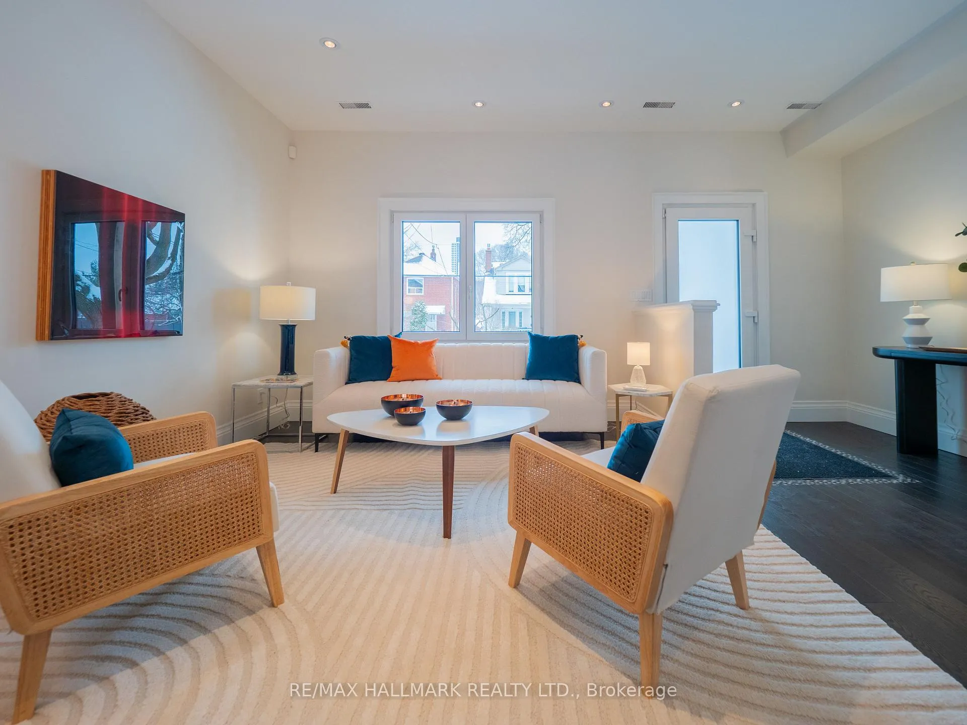Photo 4 of 218 Westlake Avenue, Toronto, Woodbine-Lumsden — HOMEH