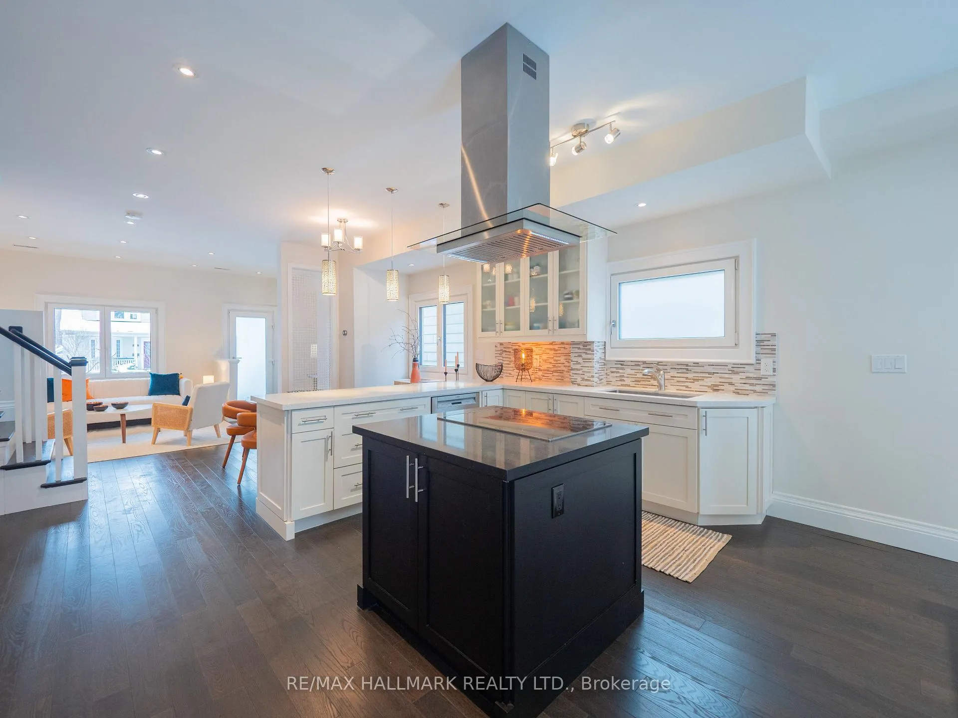 Photo 12 of 218 Westlake Avenue, Toronto, Woodbine-Lumsden — HOMEH