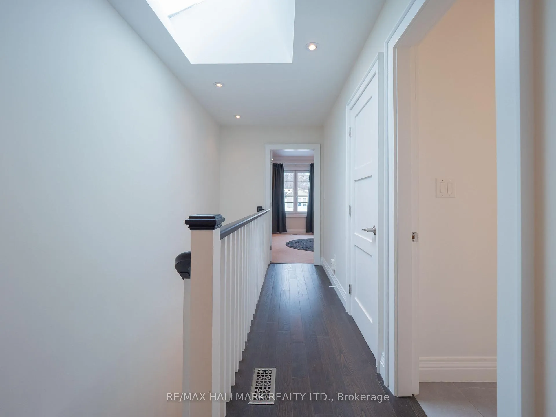 Photo 19 of 218 Westlake Avenue, Toronto, Woodbine-Lumsden — HOMEH