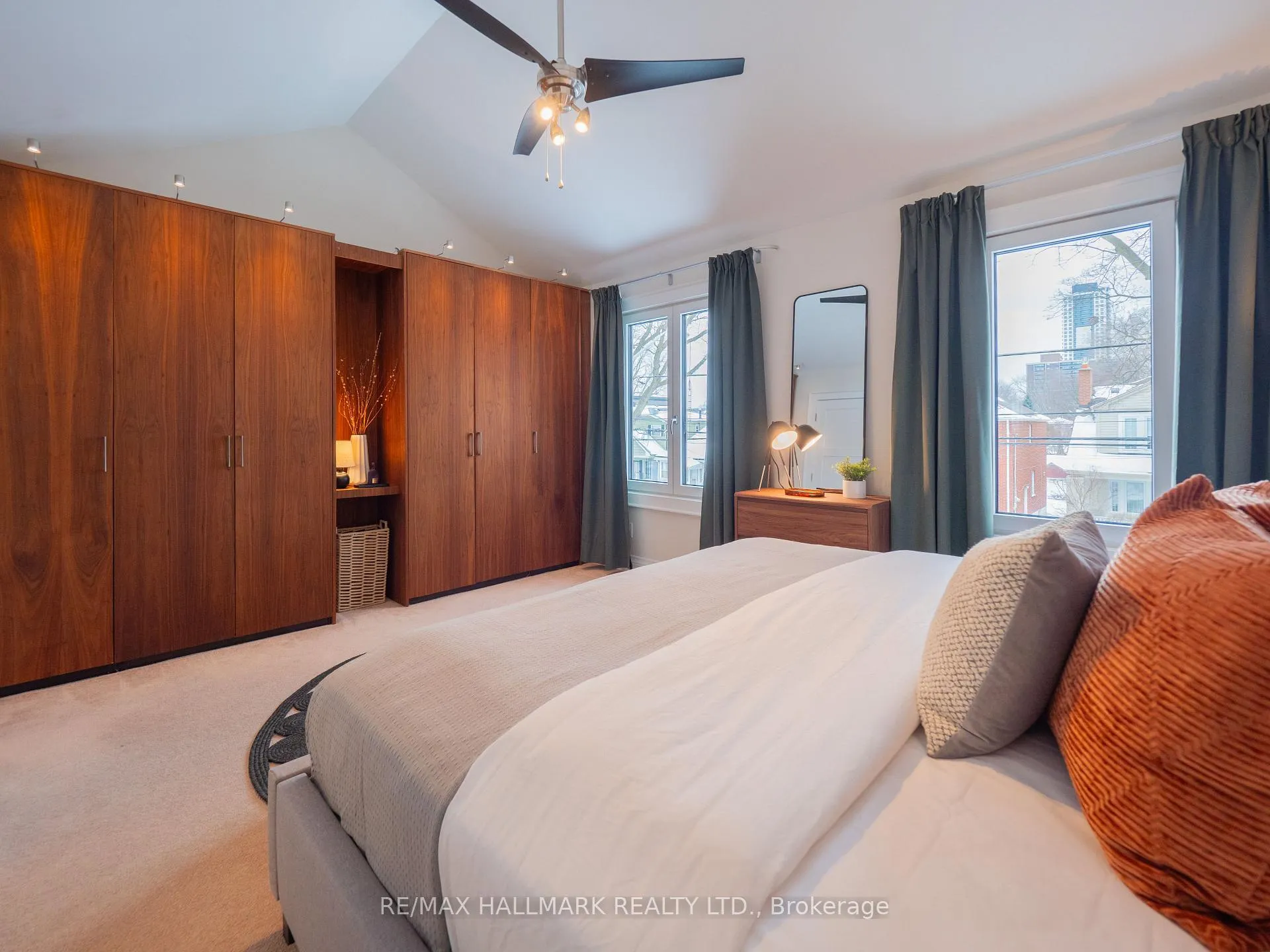 Photo 23 of 218 Westlake Avenue, Toronto, Woodbine-Lumsden — HOMEH