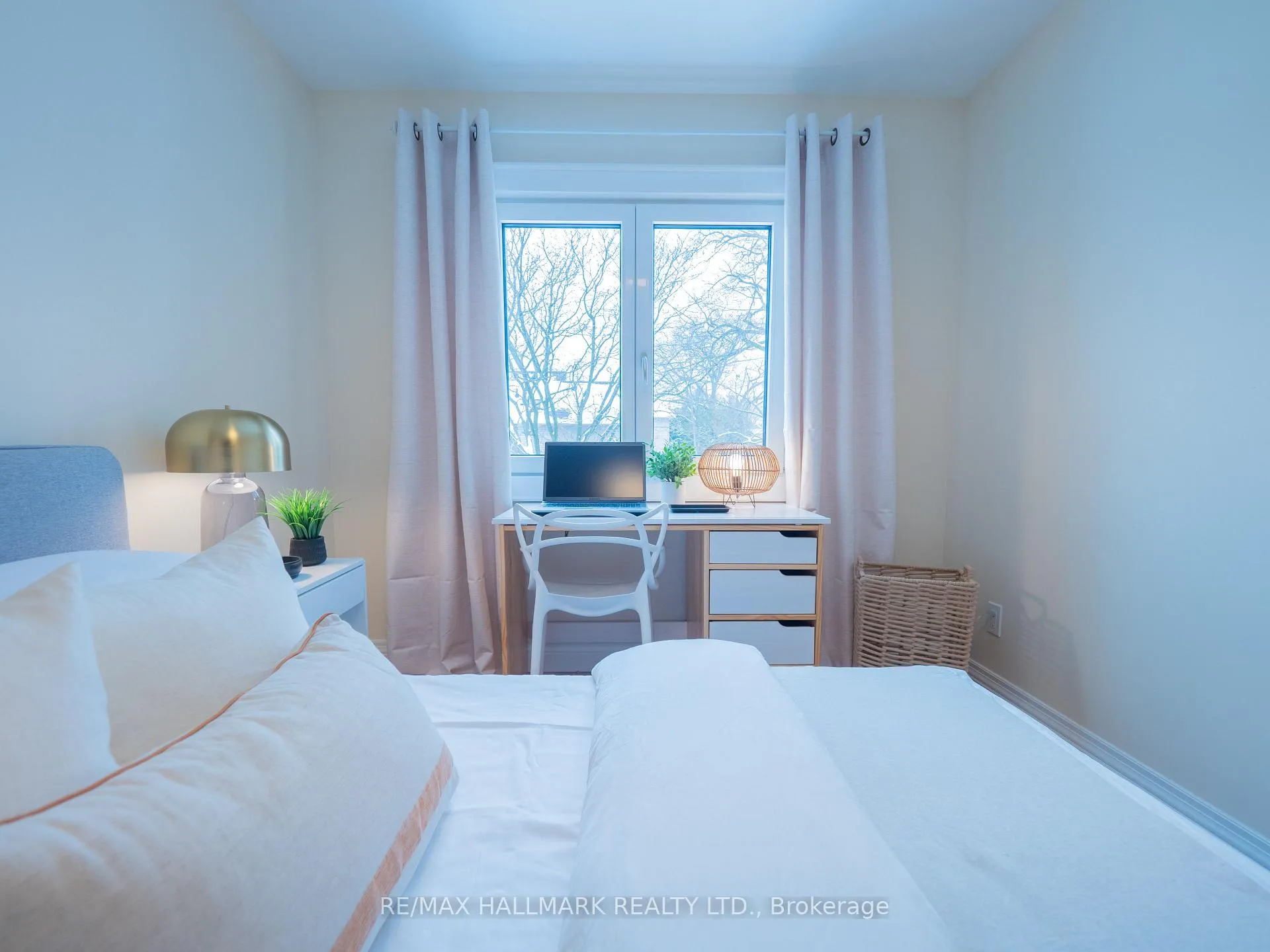 Photo 29 of 218 Westlake Avenue, Toronto, Woodbine-Lumsden — HOMEH