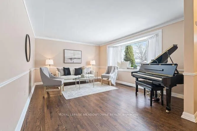 Photo 6 of 394 Wilson Avenue, Burlington, Shoreacres — HOMEH