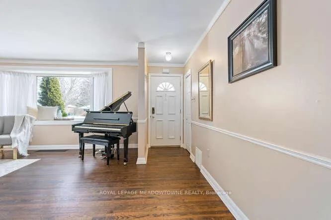 Photo 8 of 394 Wilson Avenue, Burlington, Shoreacres — HOMEH
