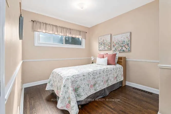 Photo 24 of 394 Wilson Avenue, Burlington, Shoreacres — HOMEH