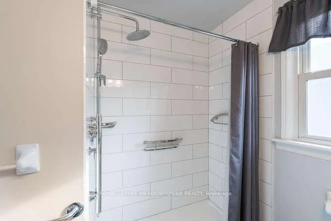 Photo 26 of 394 Wilson Avenue, Burlington, Shoreacres — HOMEH