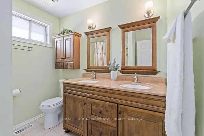 Photo 33 of 394 Wilson Avenue, Burlington, Shoreacres — HOMEH