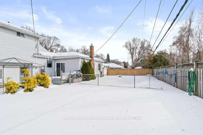 Photo 46 of 394 Wilson Avenue, Burlington, Shoreacres — HOMEH