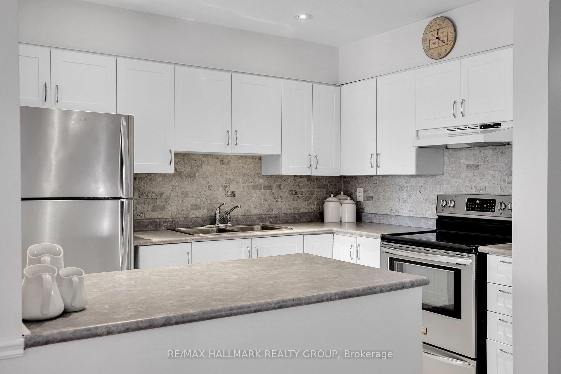 Photo 6 of 91 Langstrom Crescent, Ottawa, Hunt Club Park — HOMEH