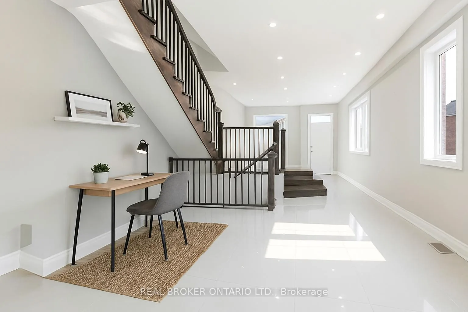 Photo 3 of 108 Hatherley Road, Toronto, Caledonia-Fairbank — HOMEH