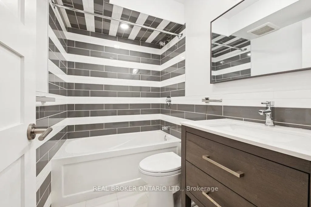 Photo 20 of 108 Hatherley Road, Toronto, Caledonia-Fairbank — HOMEH