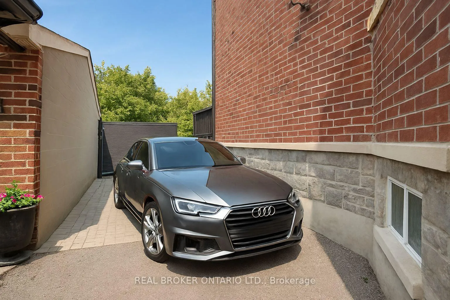 Photo 26 of 108 Hatherley Road, Toronto, Caledonia-Fairbank — HOMEH