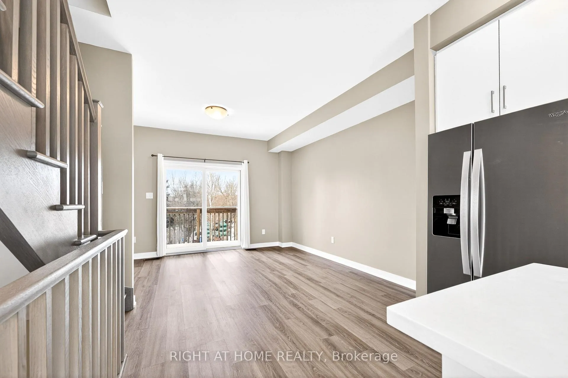 Photo 17 of 48 Markle Crescent, Hamilton, Ancaster — HOMEH