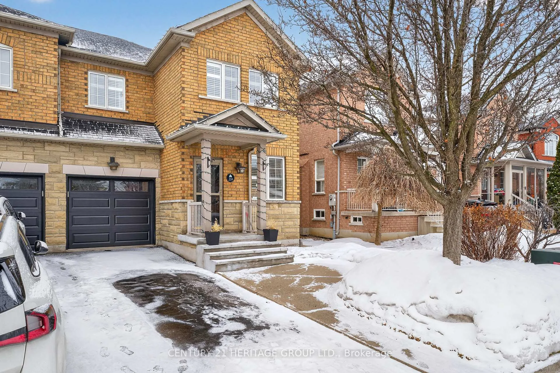 Photo 1 of 209 Fitzgerald Crescent, Milton, Dempsey — HOMEH