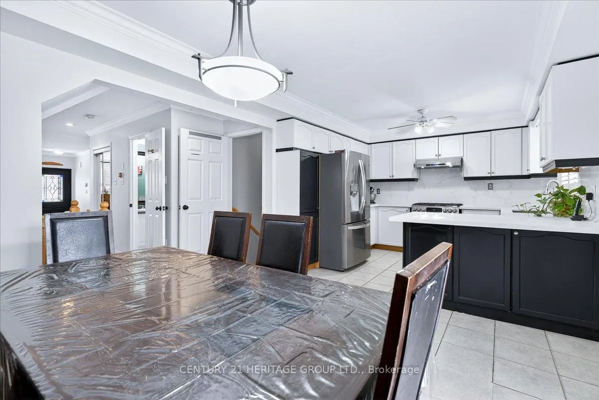 Photo 13 of 209 Fitzgerald Crescent, Milton, Dempsey — HOMEH