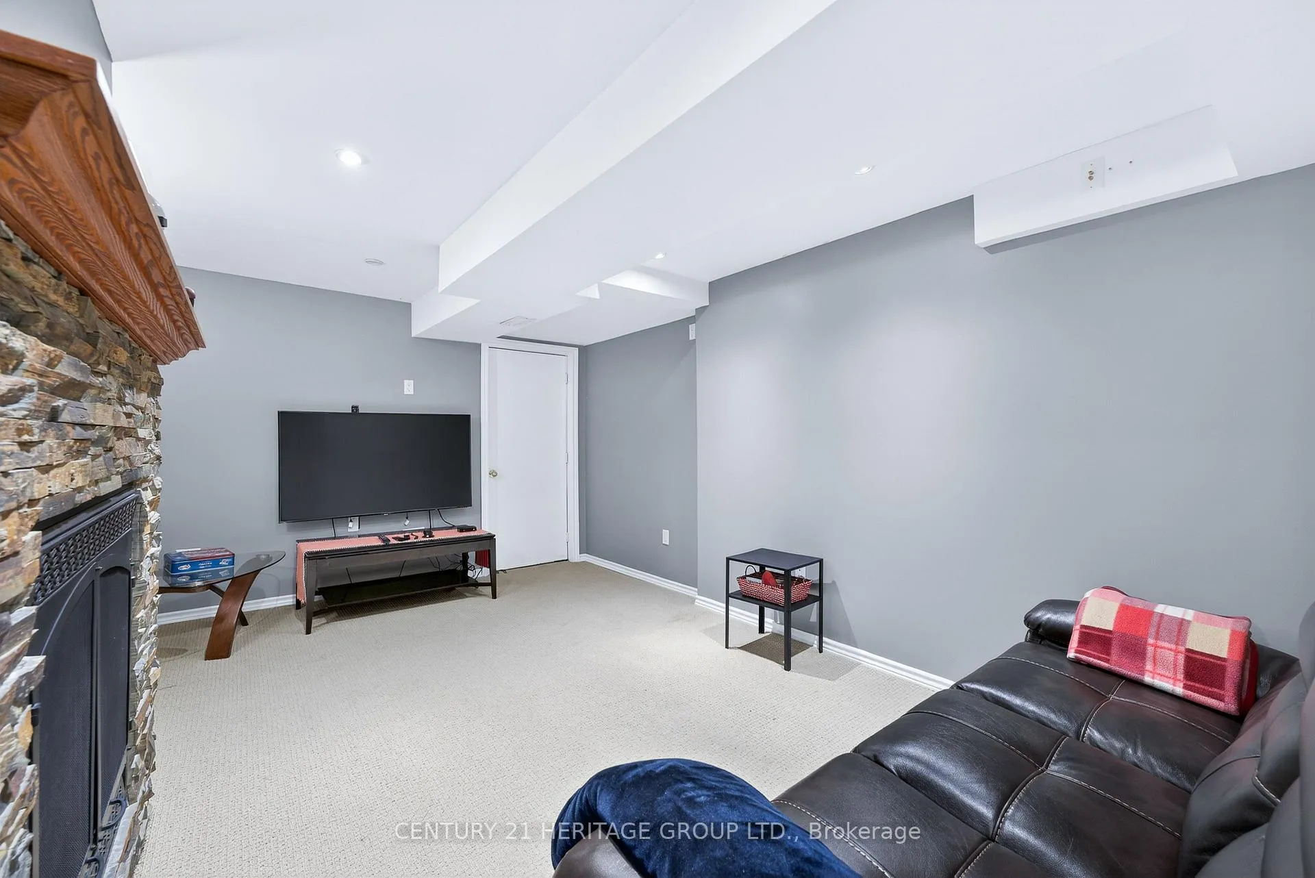 Photo 35 of 209 Fitzgerald Crescent, Milton, Dempsey — HOMEH