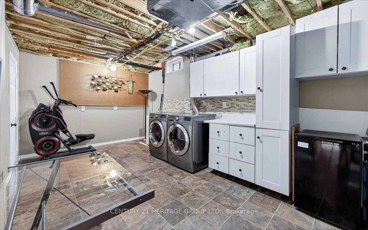 Photo 37 of 209 Fitzgerald Crescent, Milton, Dempsey — HOMEH
