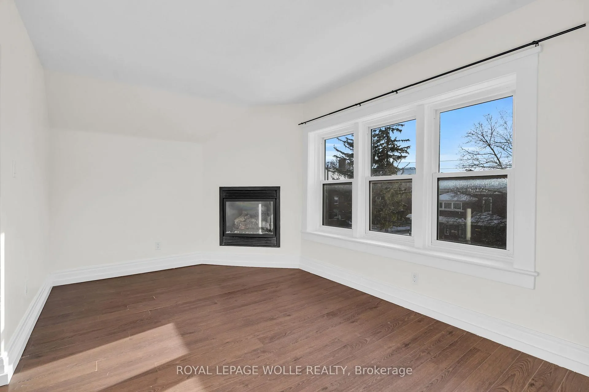 Photo 2 of Unit D (Upper), 98 Church Street, Kitchener — HOMEH