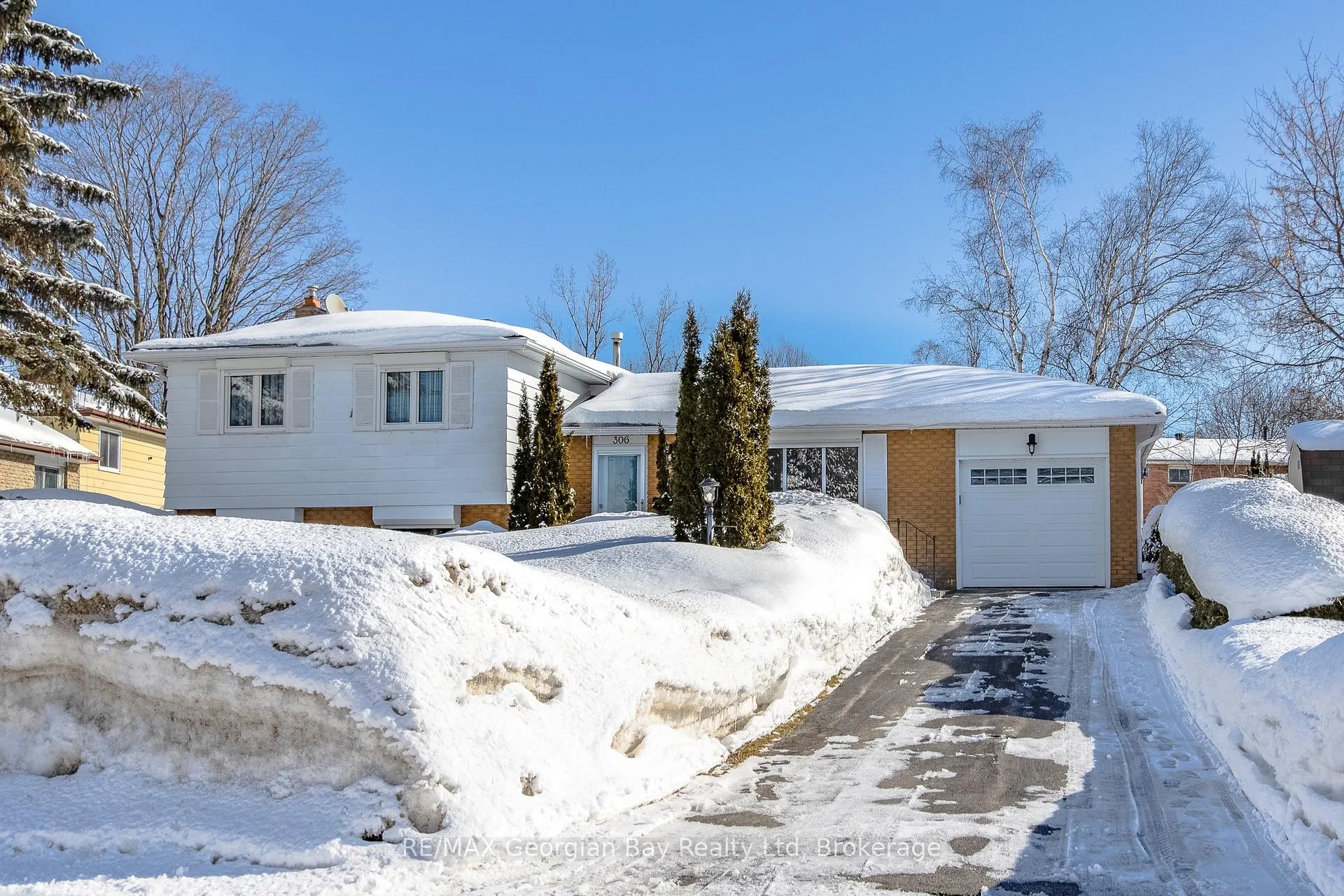 Photo 1 of 306 Cedar Street, Midland — HOMEH