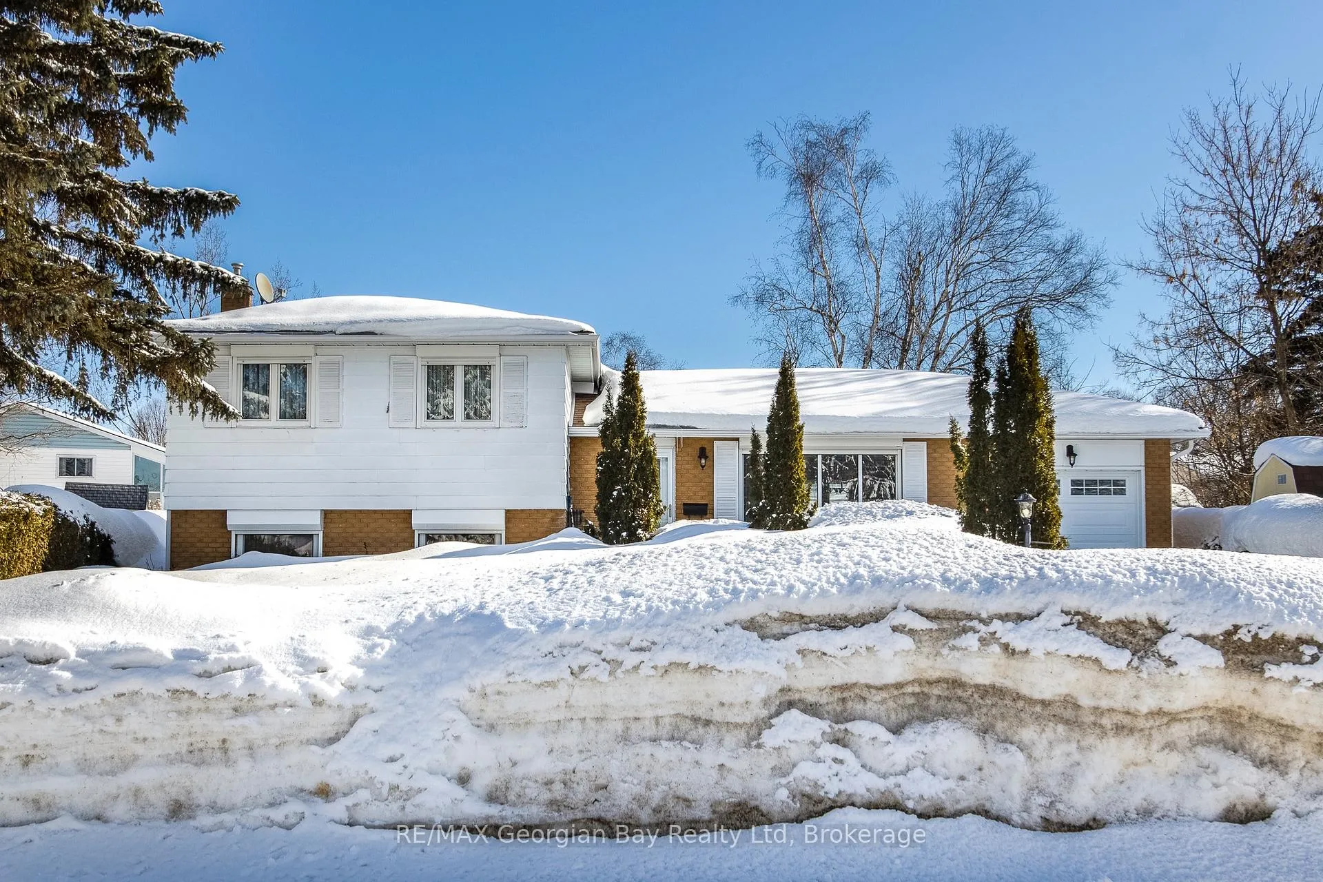 Photo 40 of 306 Cedar Street, Midland — HOMEH