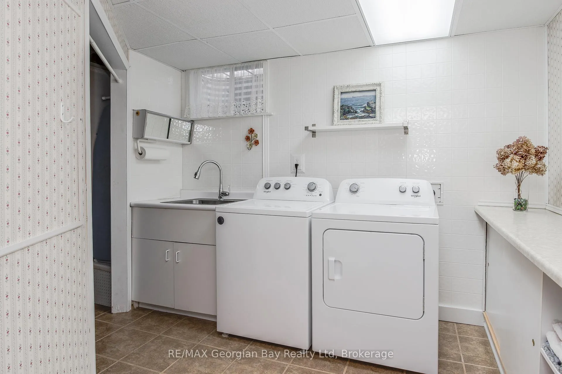 Photo 41 of 306 Cedar Street, Midland — HOMEH