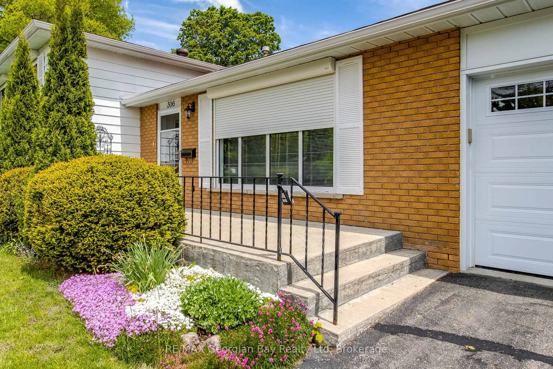 Photo 46 of 306 Cedar Street, Midland — HOMEH