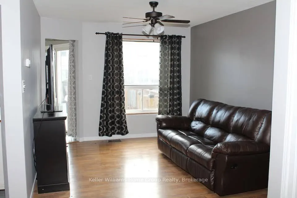 Photo 5 of 218 Silurian Drive, Guelph, Grange Road — HOMEH