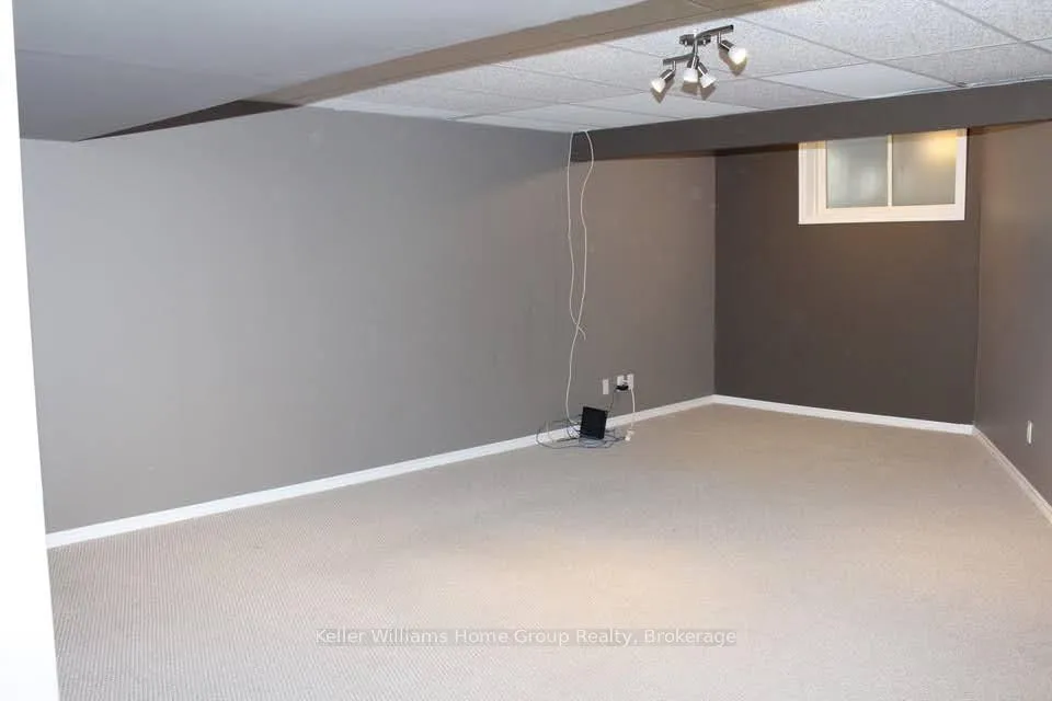 Photo 12 of 218 Silurian Drive, Guelph, Grange Road — HOMEH