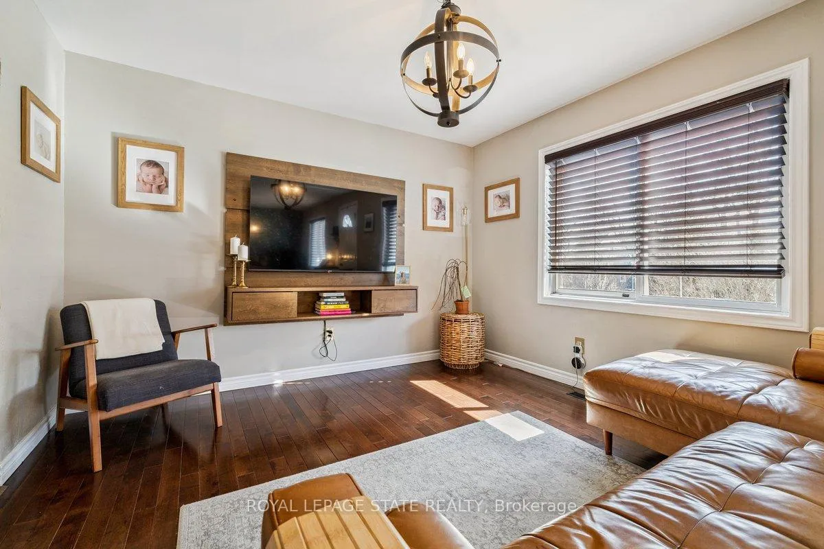 Photo 5 of 41 Baldwin Street, Hamilton, Dundas — HOMEH