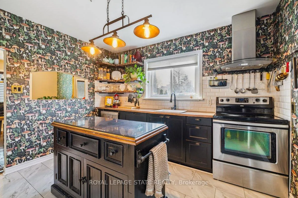 Photo 12 of 41 Baldwin Street, Hamilton, Dundas — HOMEH