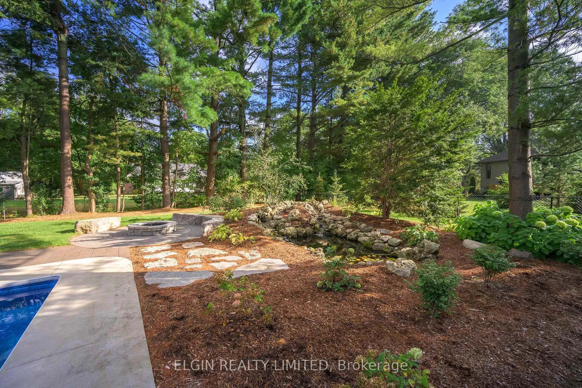 Photo 12 of 67 Crescent Avenue, Central Elgin, Lynhurst — HOMEH