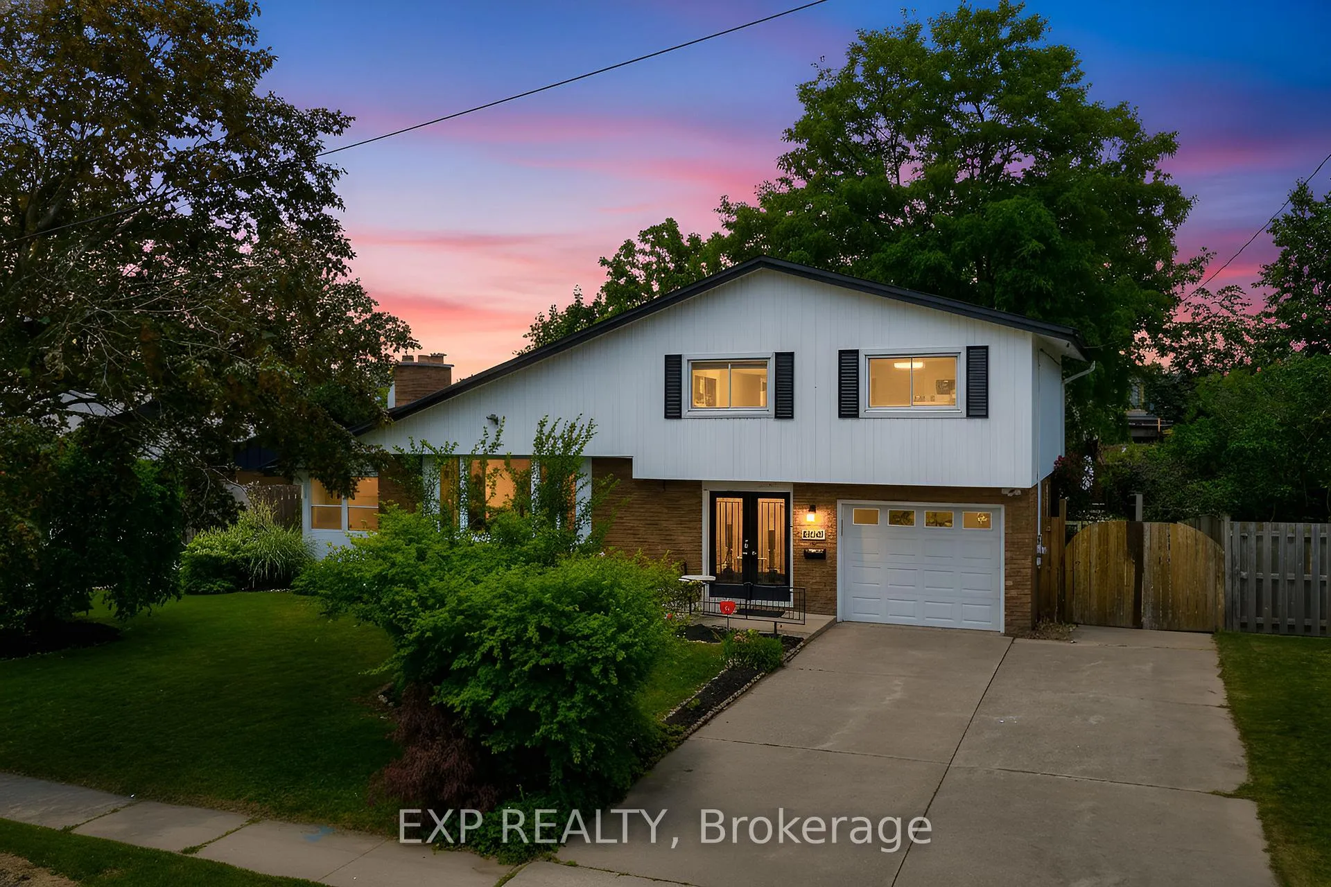 Front of 6937 Waterloo Drive