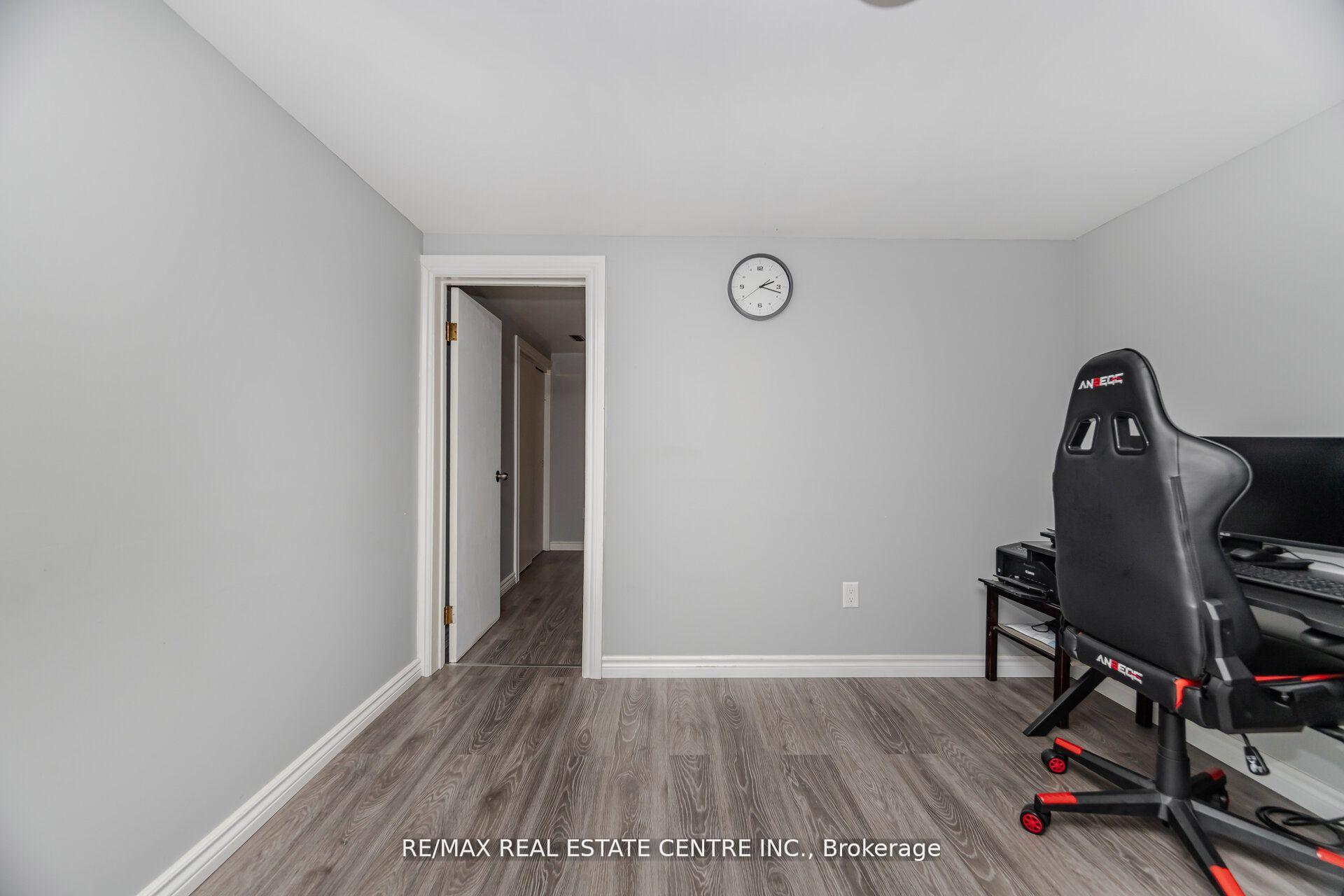 Photo 34 of 19 Seneca Drive, Kitchener — HOMEH