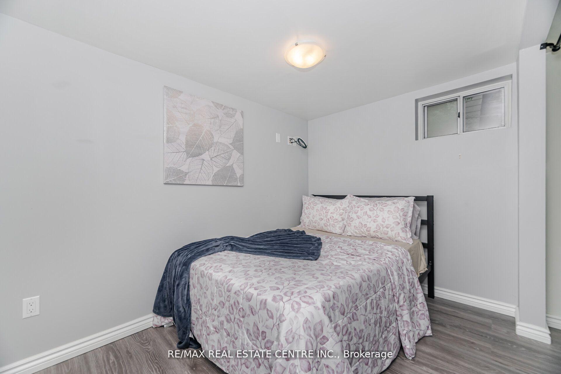 Photo 35 of 19 Seneca Drive, Kitchener — HOMEH