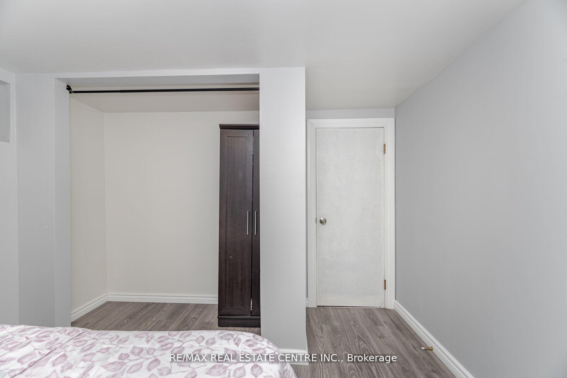 Photo 36 of 19 Seneca Drive, Kitchener — HOMEH