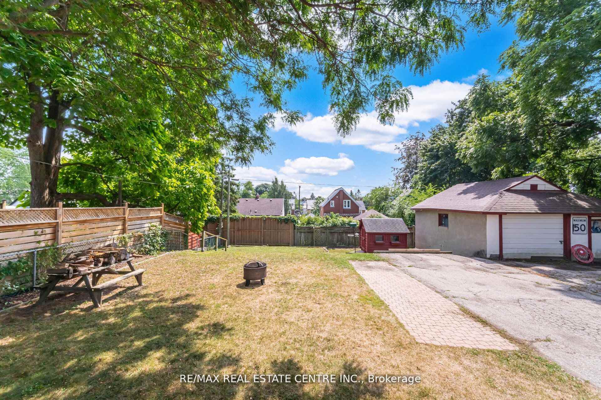 Photo 48 of 19 Seneca Drive, Kitchener — HOMEH