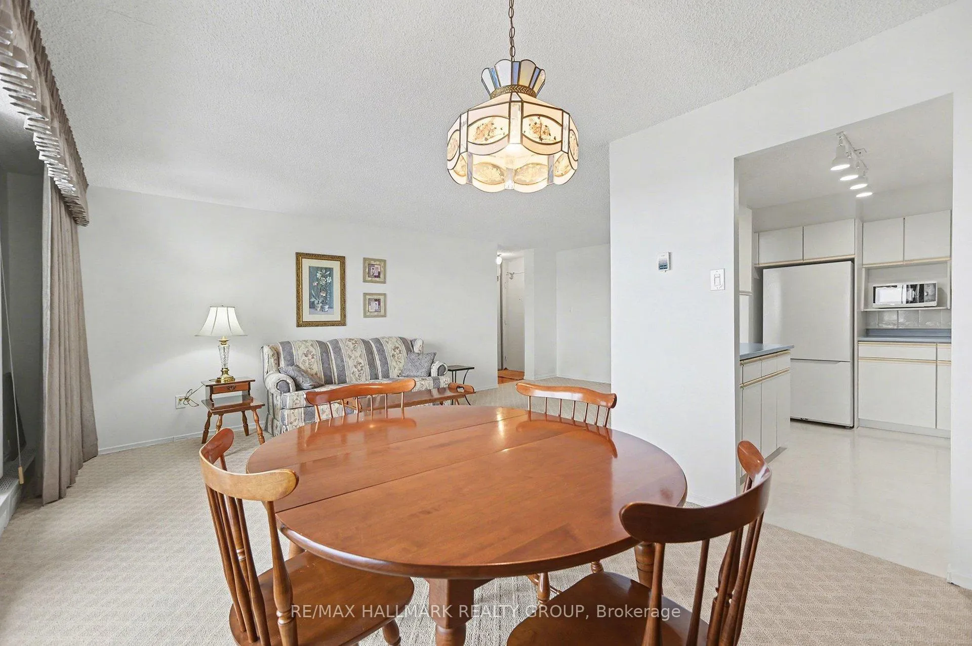Photo 12 of Unit 1402, 665 Bathgate Drive, Ottawa, Carson Meadows — HOMEH