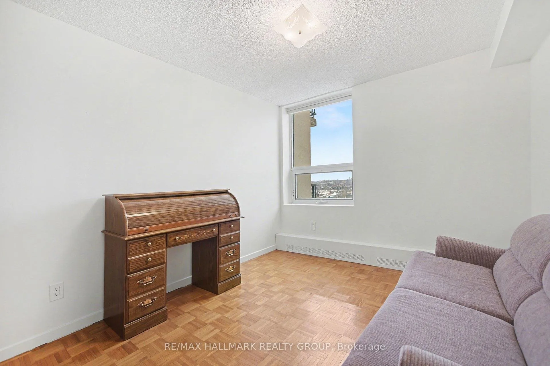 Photo 15 of Unit 1402, 665 Bathgate Drive, Ottawa, Carson Meadows — HOMEH