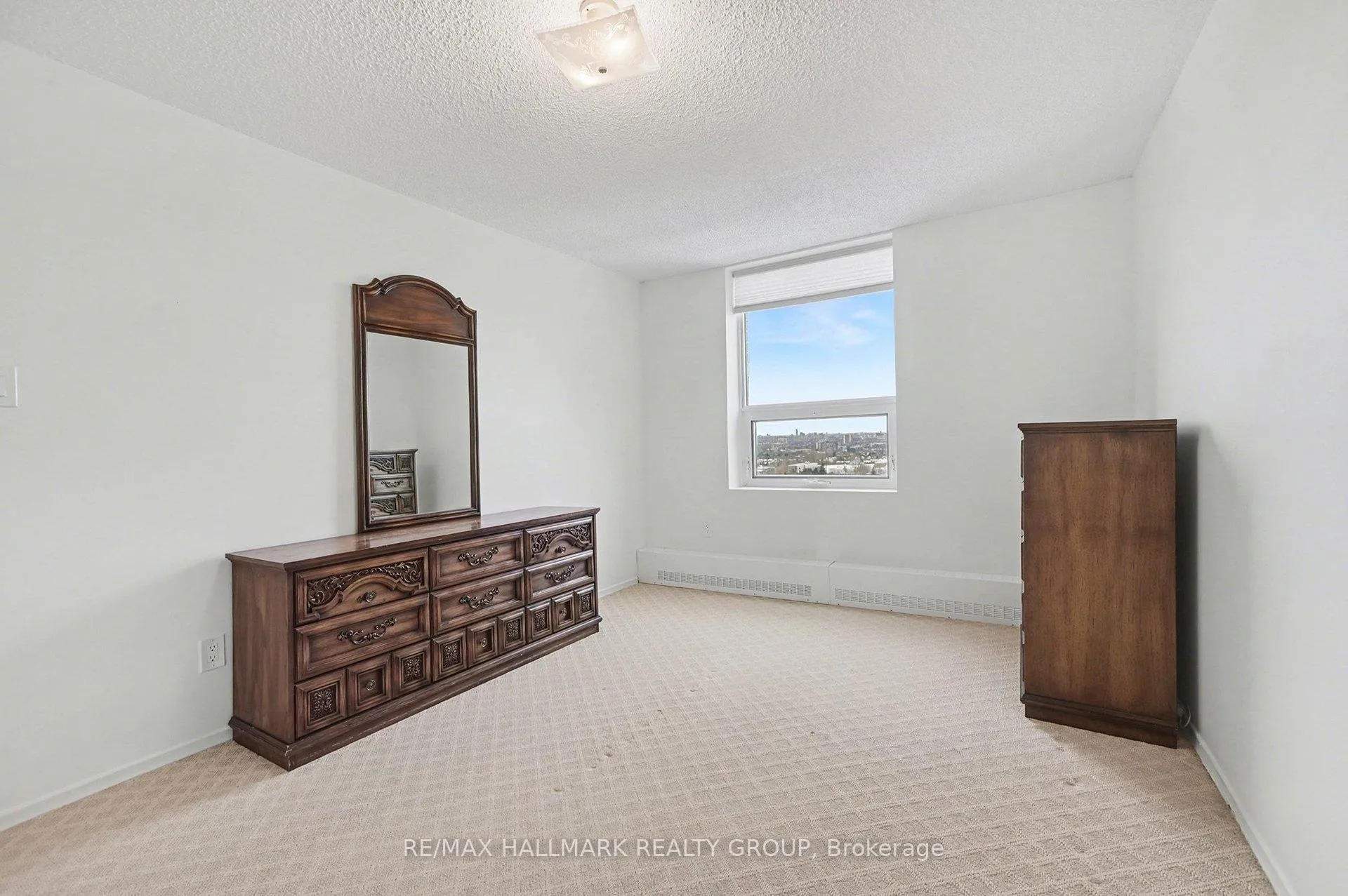 Photo 17 of Unit 1402, 665 Bathgate Drive, Ottawa, Carson Meadows — HOMEH
