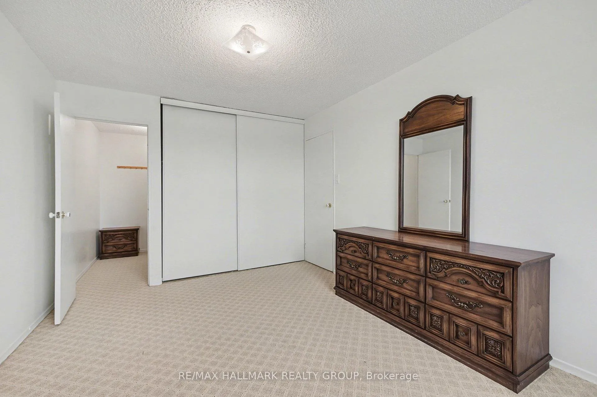 Photo 19 of Unit 1402, 665 Bathgate Drive, Ottawa, Carson Meadows — HOMEH
