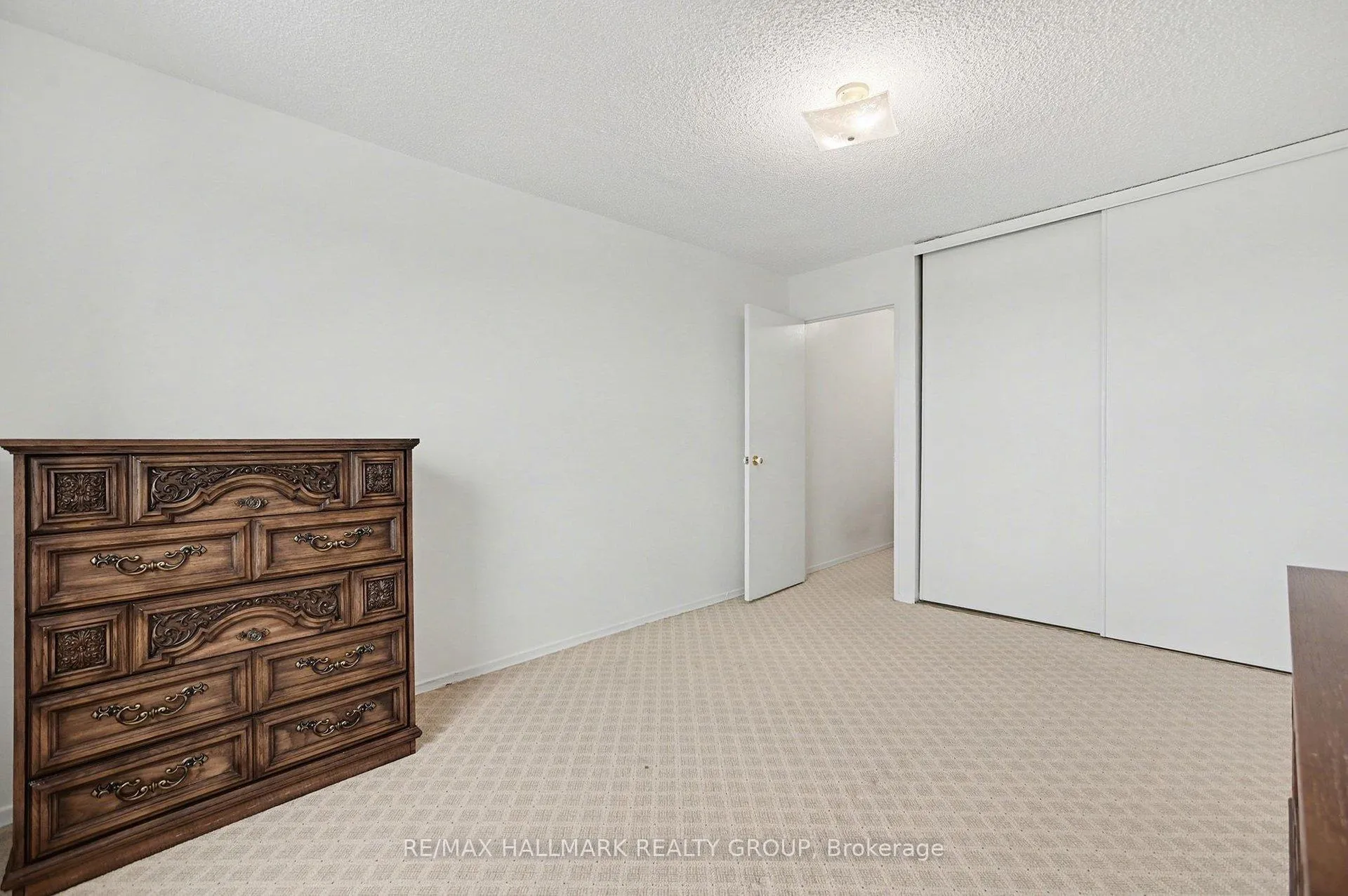 Photo 21 of Unit 1402, 665 Bathgate Drive, Ottawa, Carson Meadows — HOMEH