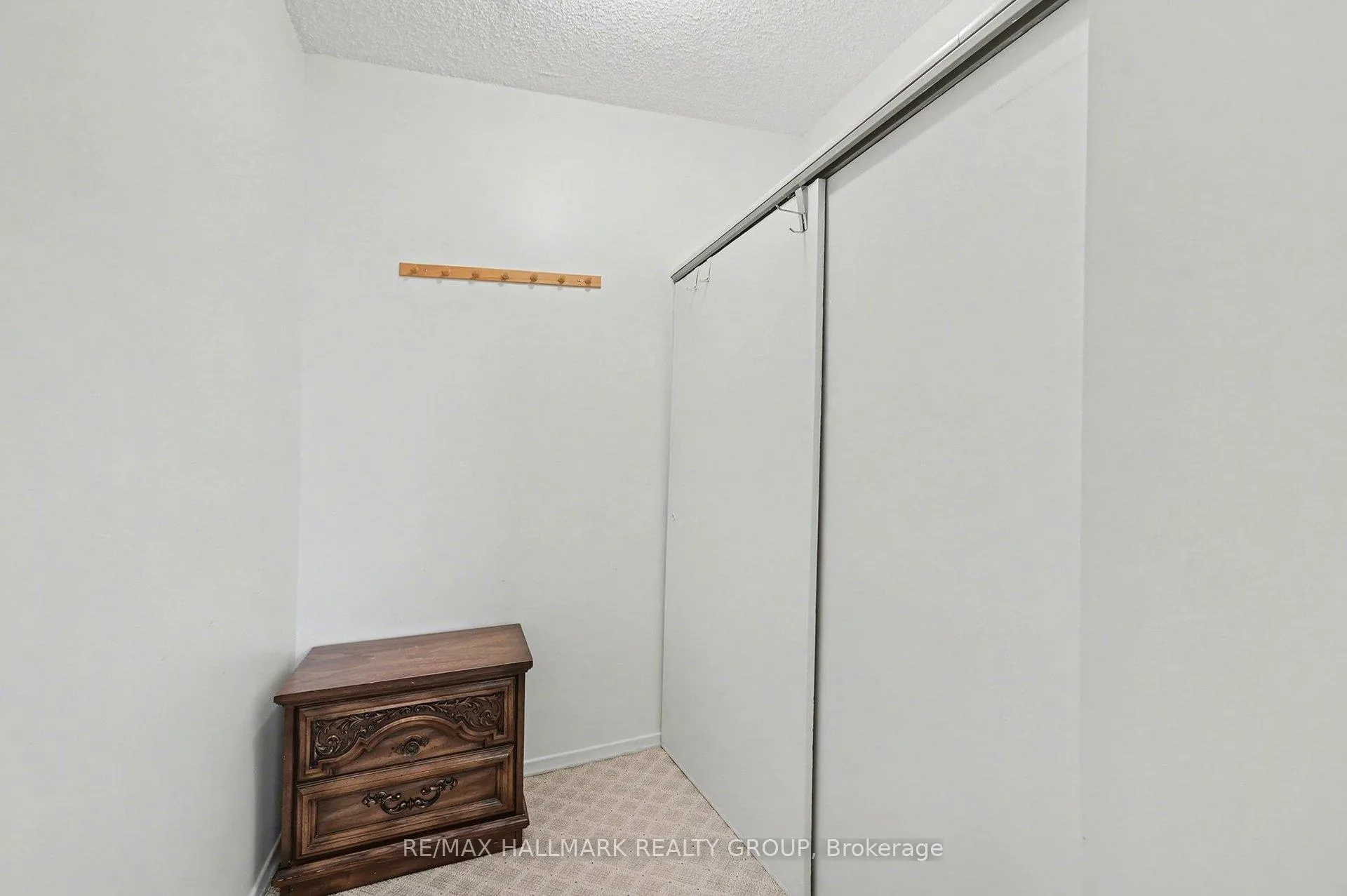 Photo 23 of Unit 1402, 665 Bathgate Drive, Ottawa, Carson Meadows — HOMEH
