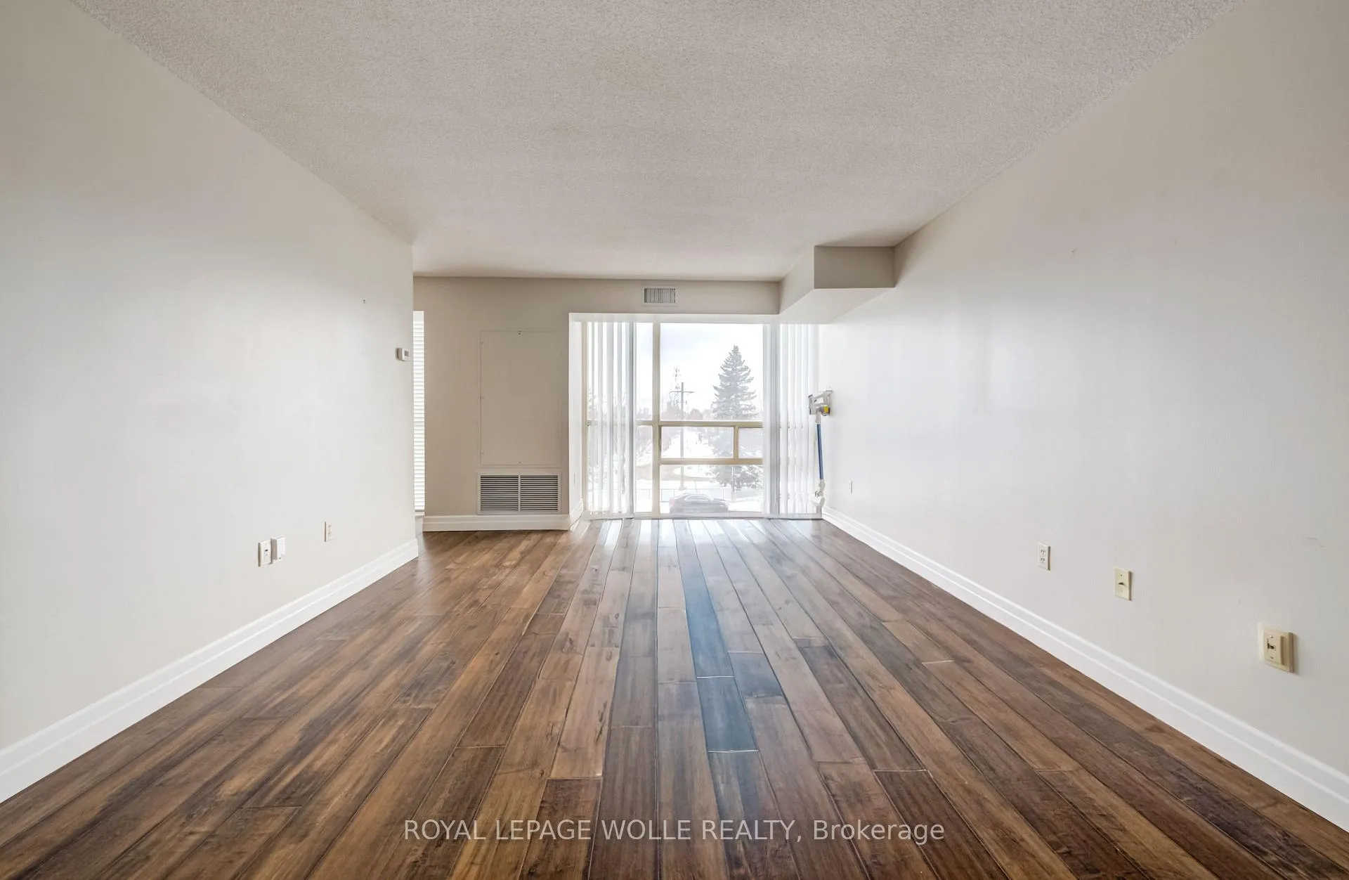 Photo 6 of Unit 413, 55 Blue Springs Drive, Waterloo — HOMEH